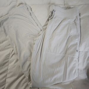 Lululemon Women Dance Studio Mid-Rise Lined Pant Size 10 regular